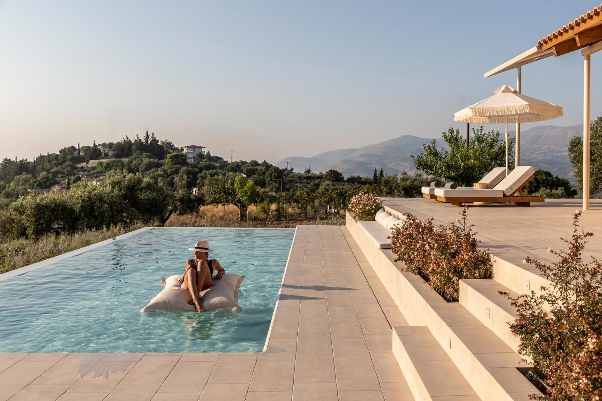 Avertosia Luxury Villas Аргостолион Экстерьер фото